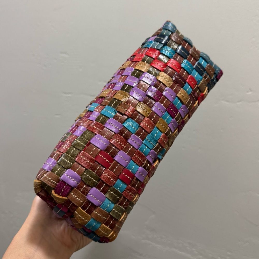 Colorful Woven Cowhide Leather Retro Metal Frame & Push Lock Handbag, Crossbody - Picture 14 of 14